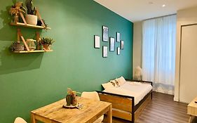 Studio Dans Un Quartier Anime De Reims