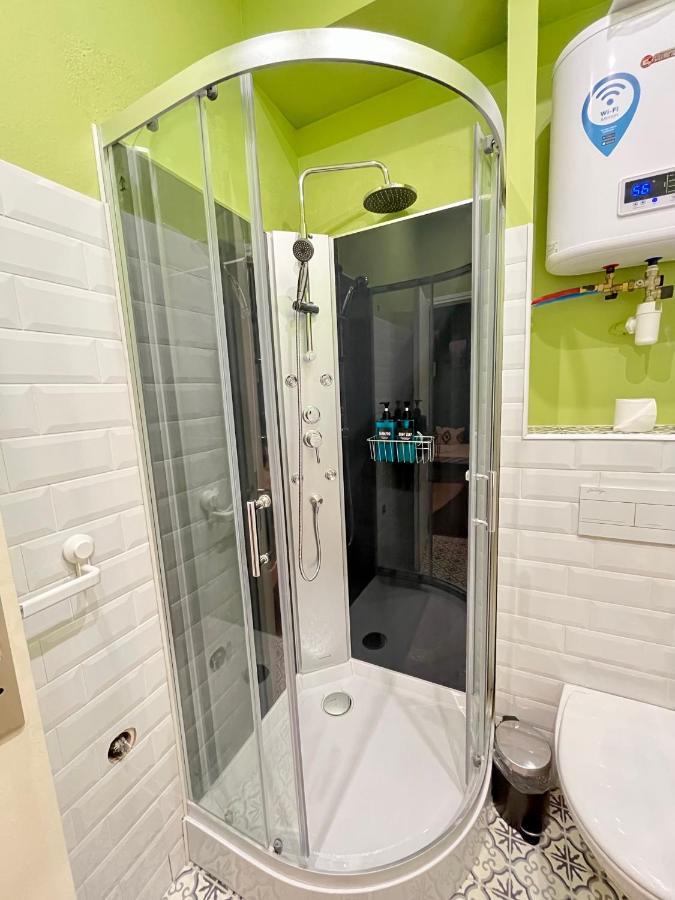 Studio Dans Un Quartier Anime De Reims Extérieur photo