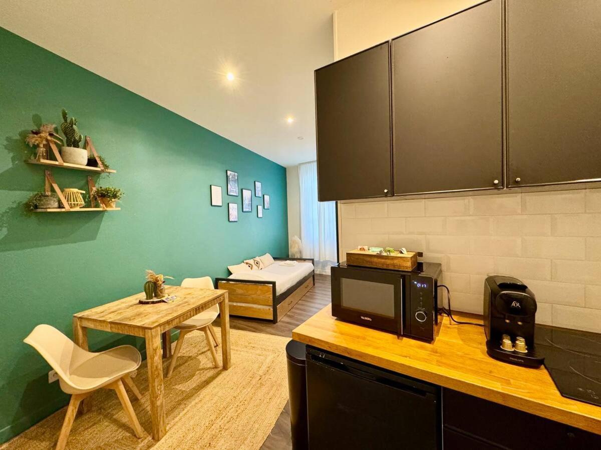 Studio Dans Un Quartier Anime De Reims Extérieur photo
